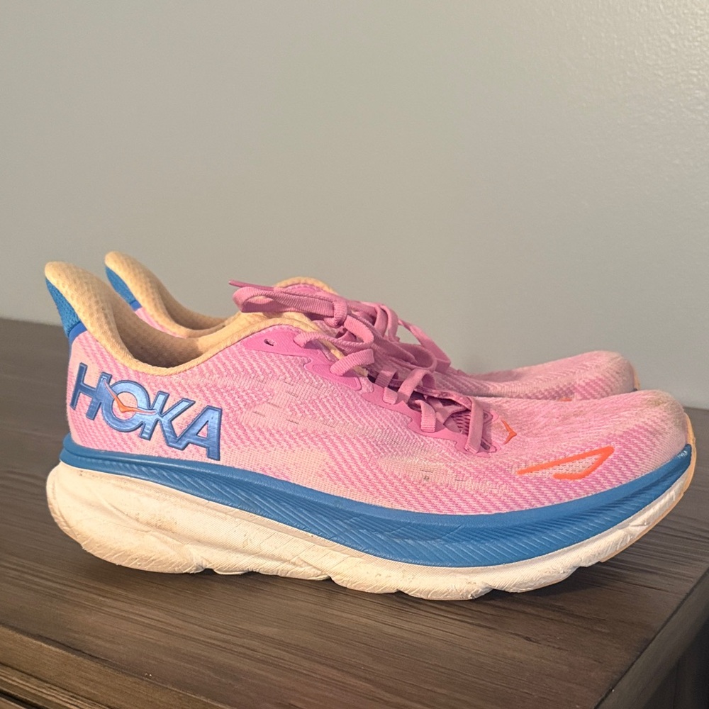 Hoka Clifton 9 Pink and Blue Sneakers